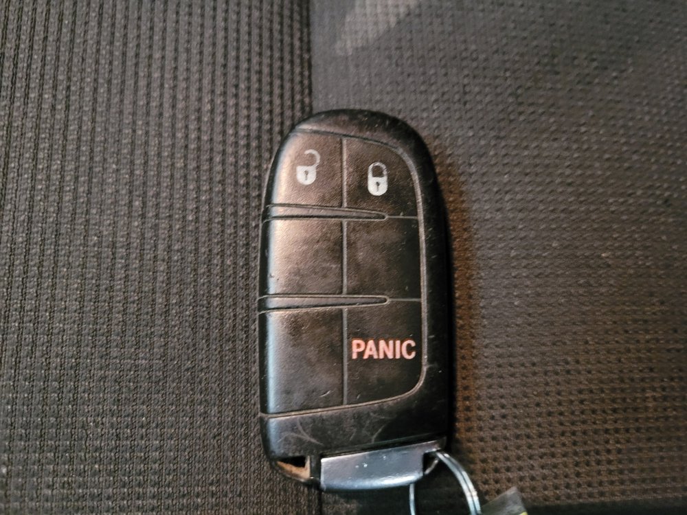 Used 2015 Jeep Grand Cherokee Laredo w/ Quick Order Package 23E image 32