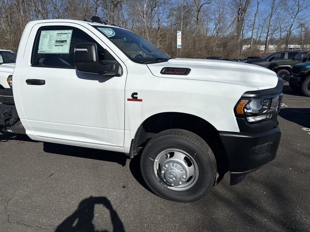 New 2024 RAM 3500 Tradesman image 9