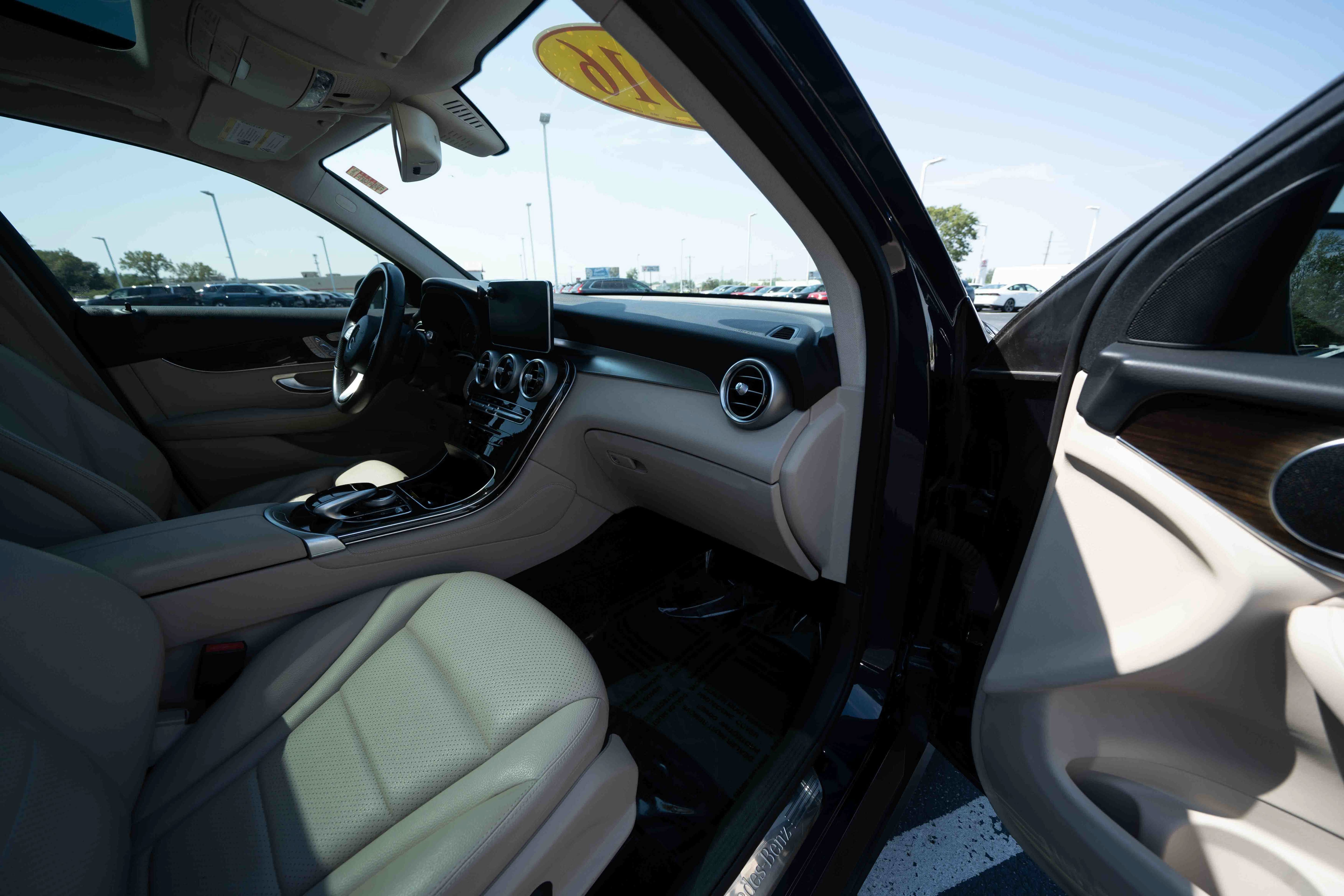Used 2016 Mercedes-Benz GLC 300 image 26
