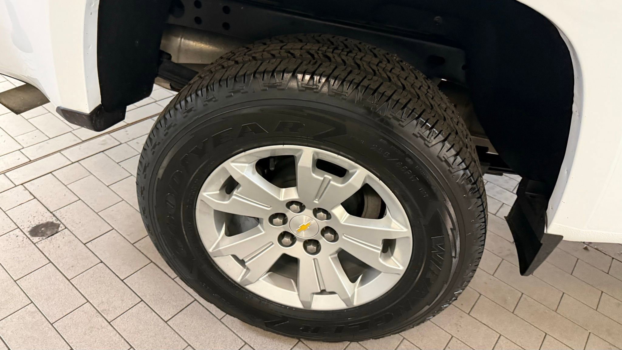 Used 2022 Chevrolet Colorado LT w/ Fleet Safety Package image 28