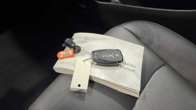 Used 2021 Chevrolet Malibu Premier image 28