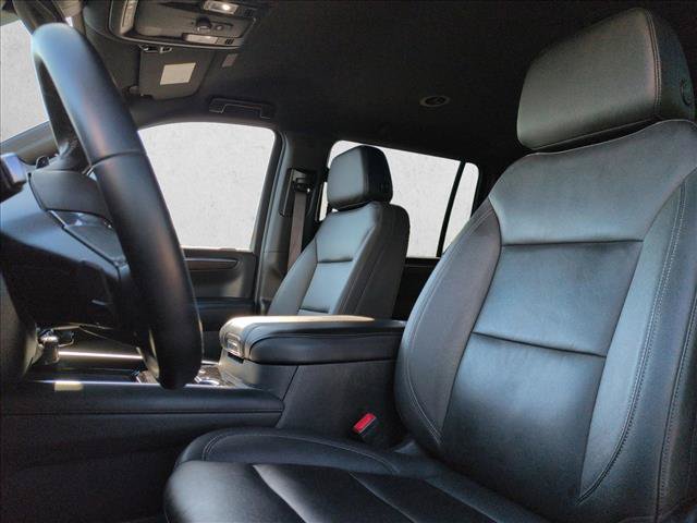 Used 2025 Chevrolet Suburban Z71 AWD/4WD image 15