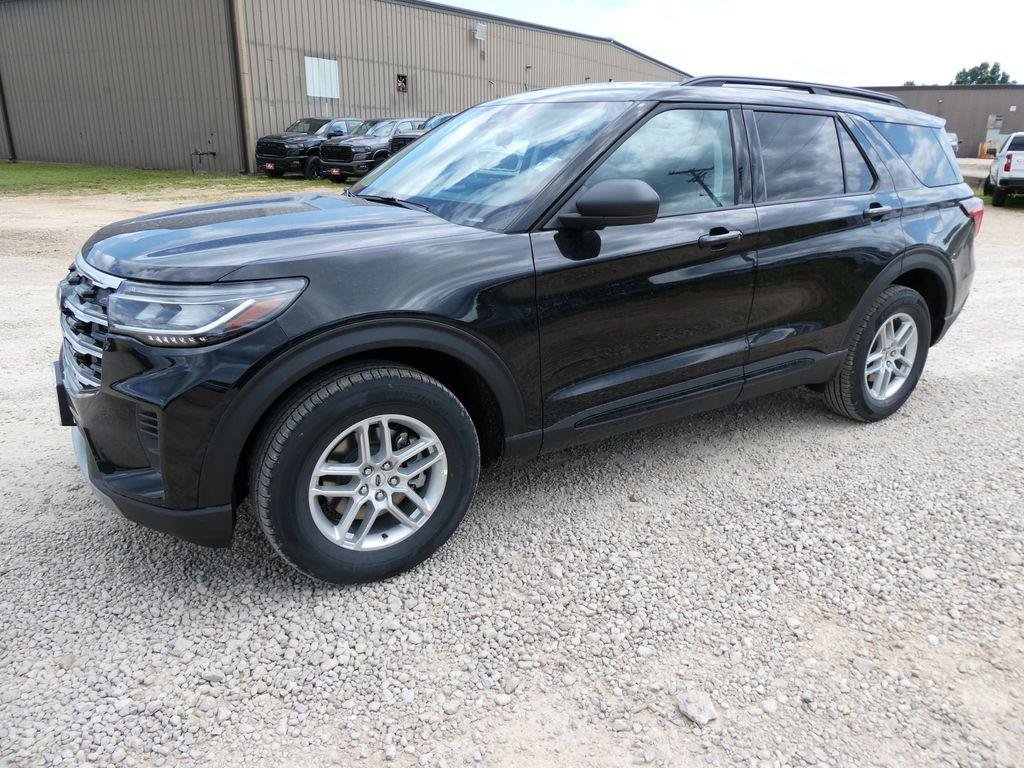 New 2026 Ford Explorer Active AWD/4WD image 8