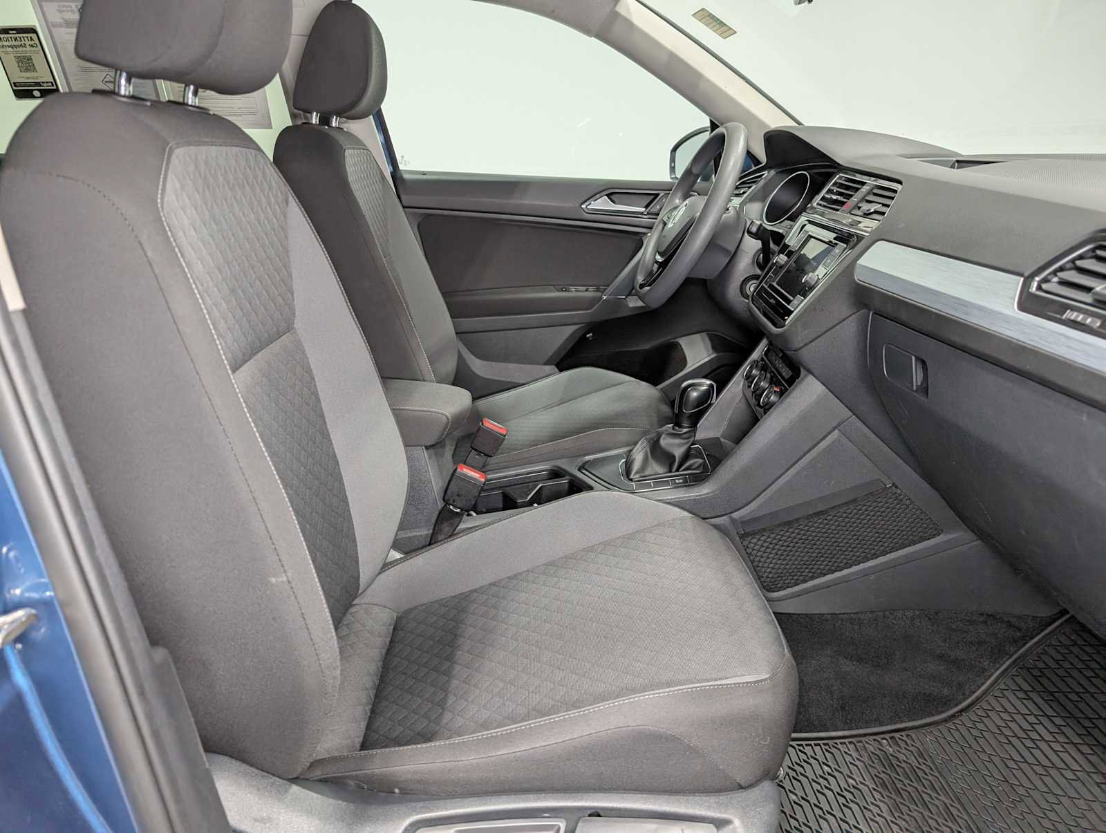 Used 2018 Volkswagen Tiguan S FWD image 38