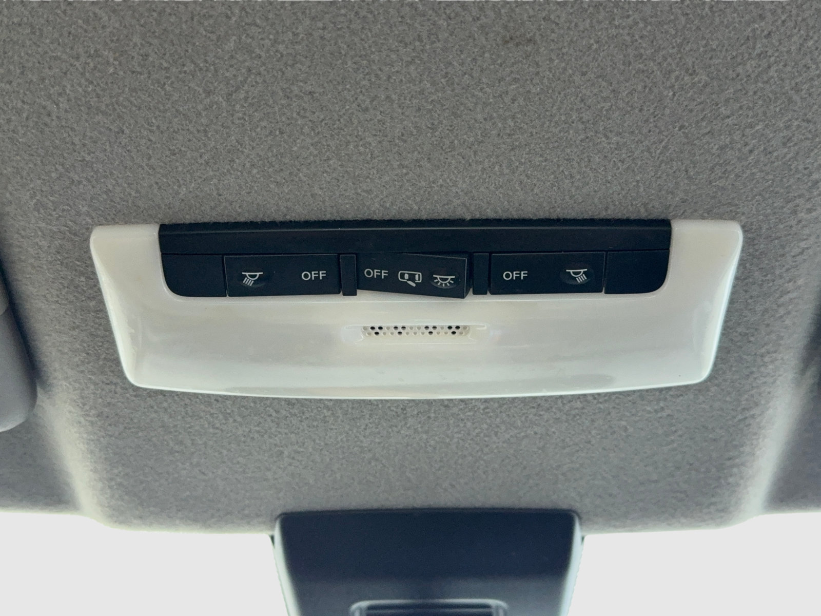 Used 2023 Nissan Kicks S FWD image 37