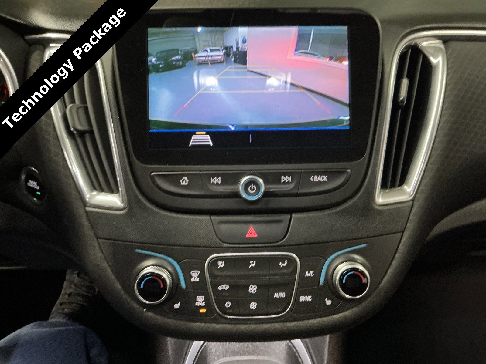 Used 2019 Chevrolet Malibu LT image 20