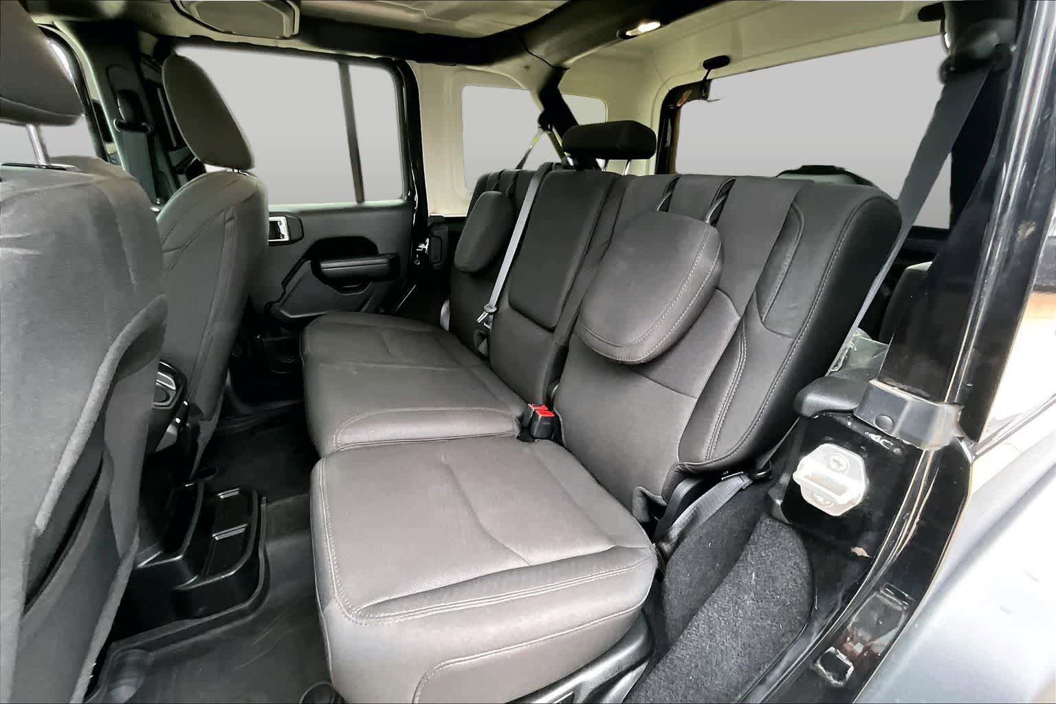 Used 2023 Jeep Wrangler Unlimited w/ 8.4" Radio Group AWD/4WD image 20