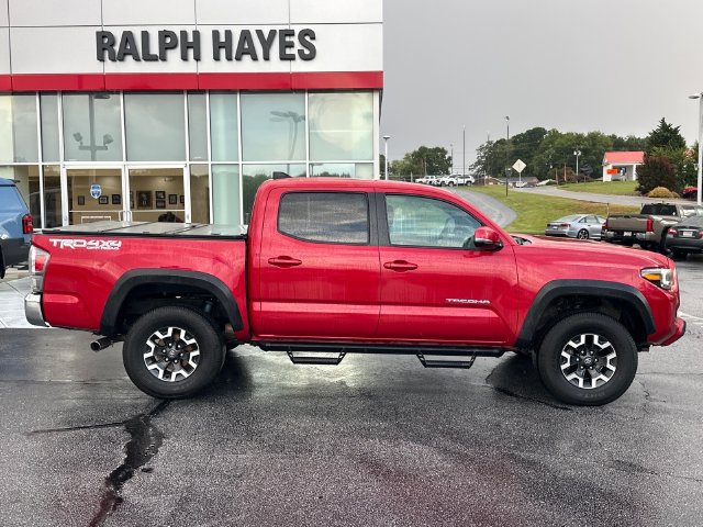 Used 2023 Toyota Tacoma TRD Off-Road AWD/4WD image 2