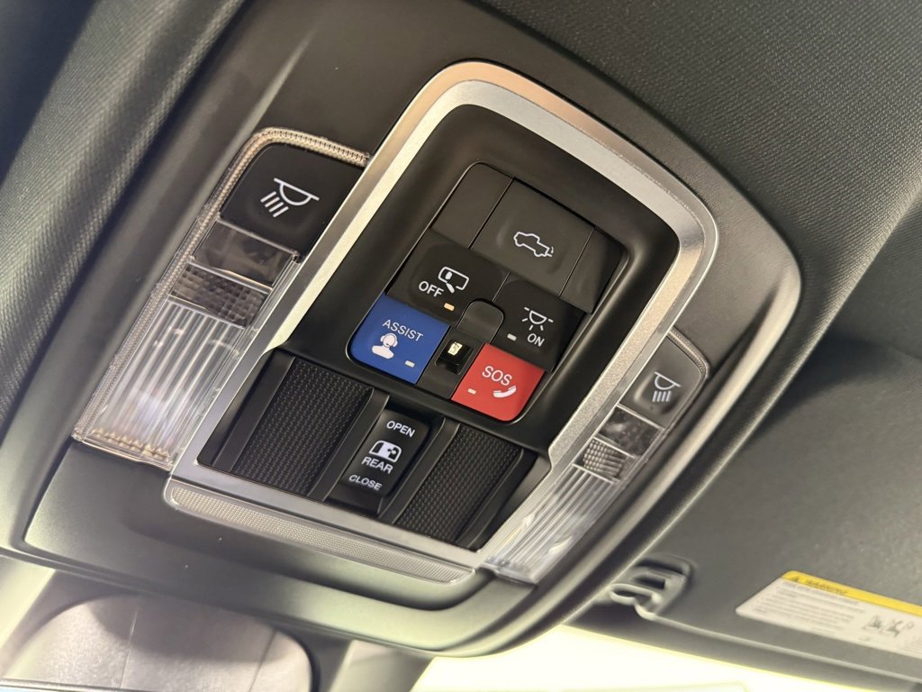 Used 2022 RAM 1500 Rebel w/ G/T Package image 29