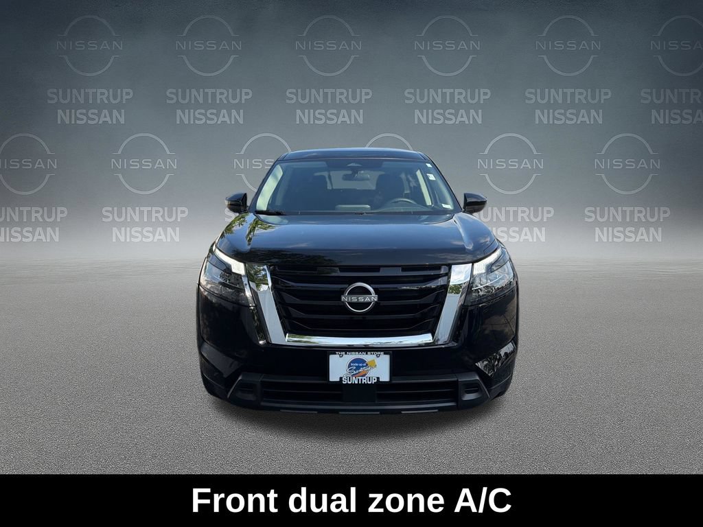 Used 2024 Nissan Pathfinder S AWD/4WD image 10