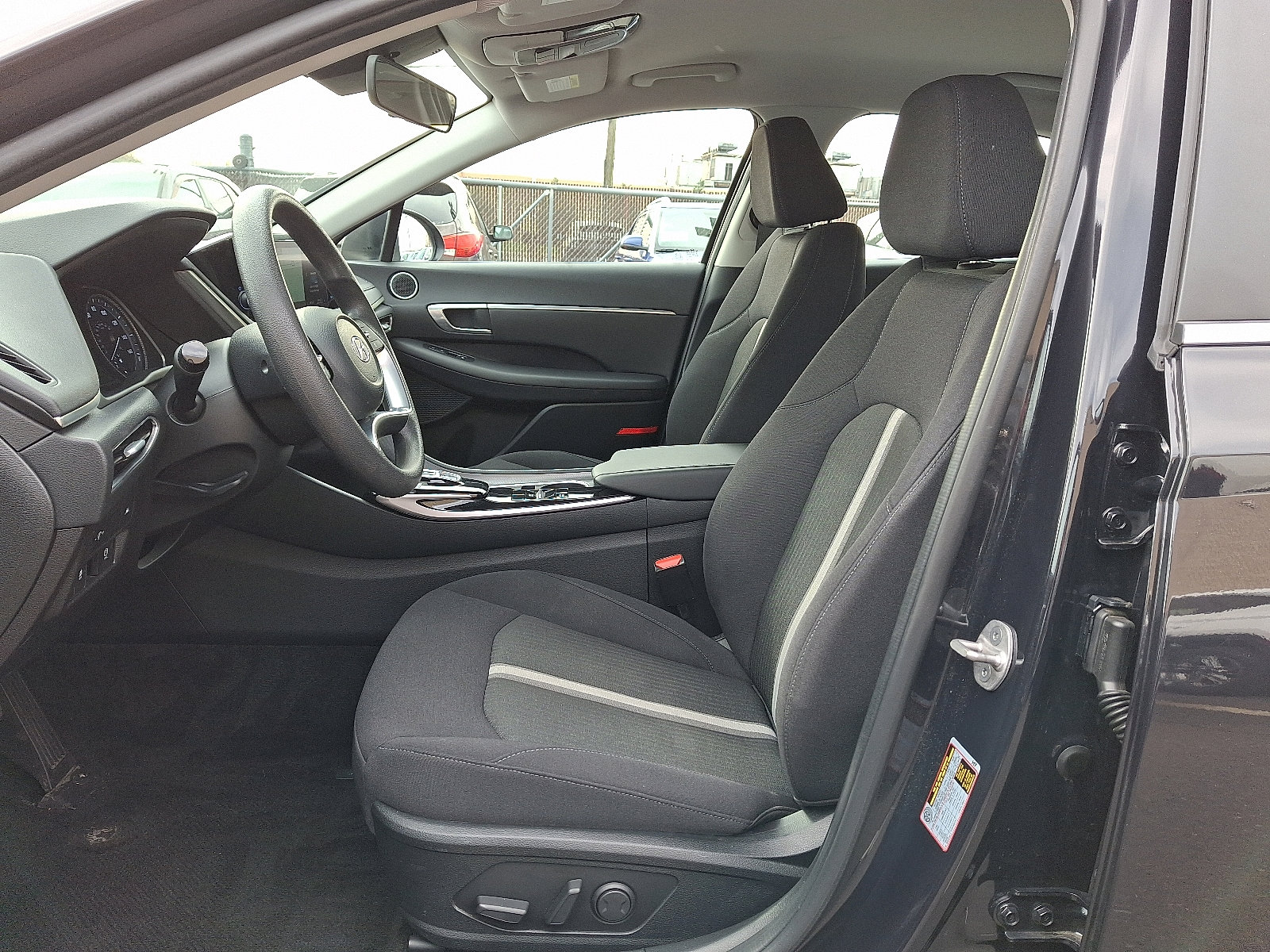 Certified 2023 Hyundai Sonata SEL w/ Cargo Package image 12