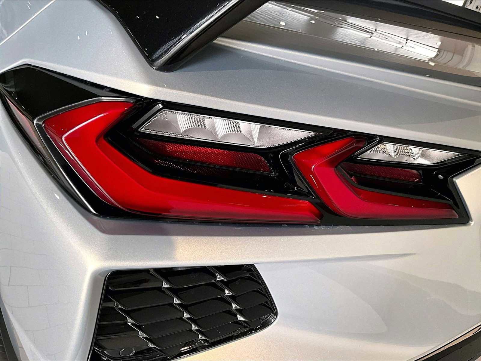 Used 2021 Chevrolet Corvette Stingray Coupe w/ 1LT image 28