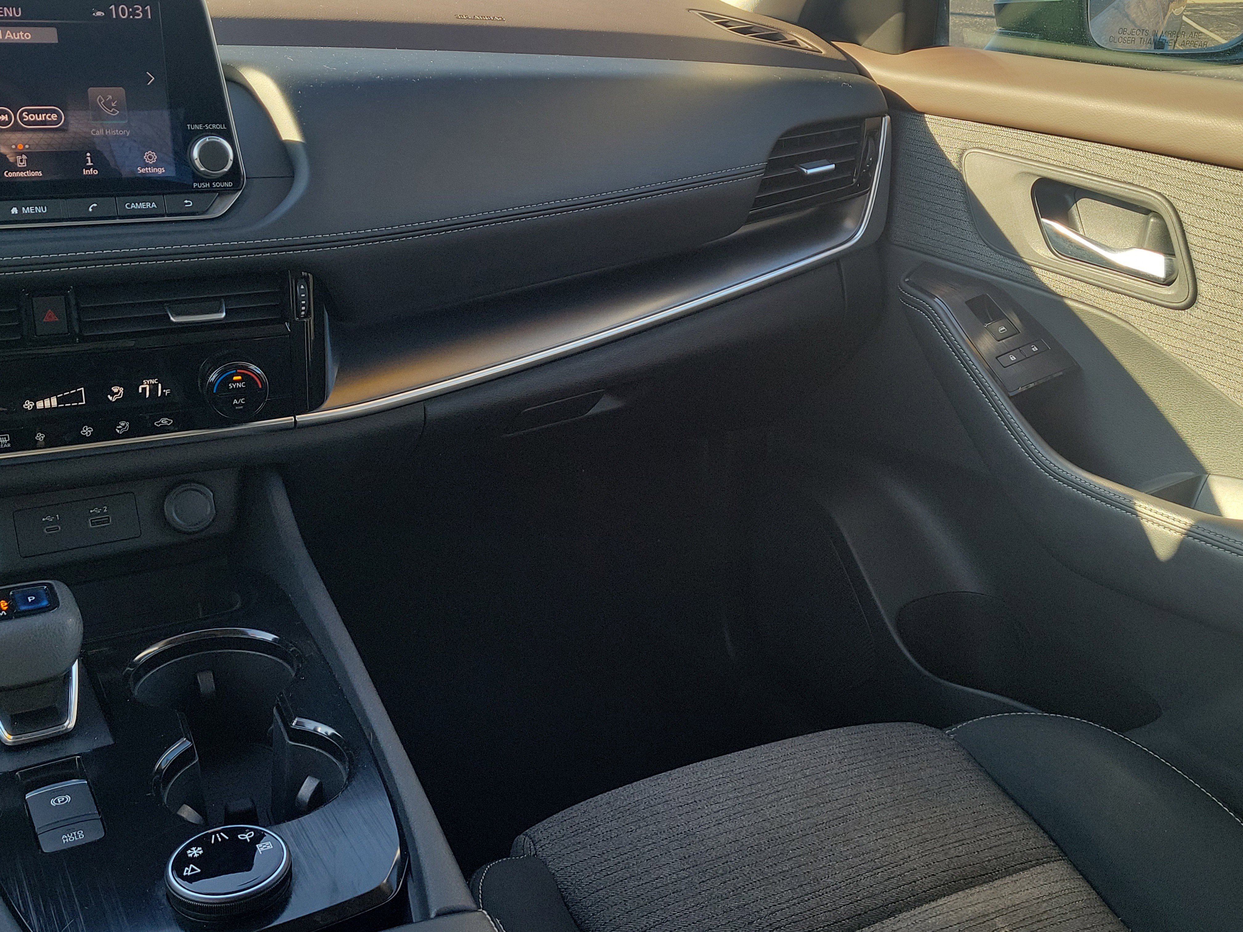 Used 2022 Nissan Rogue SV image 13