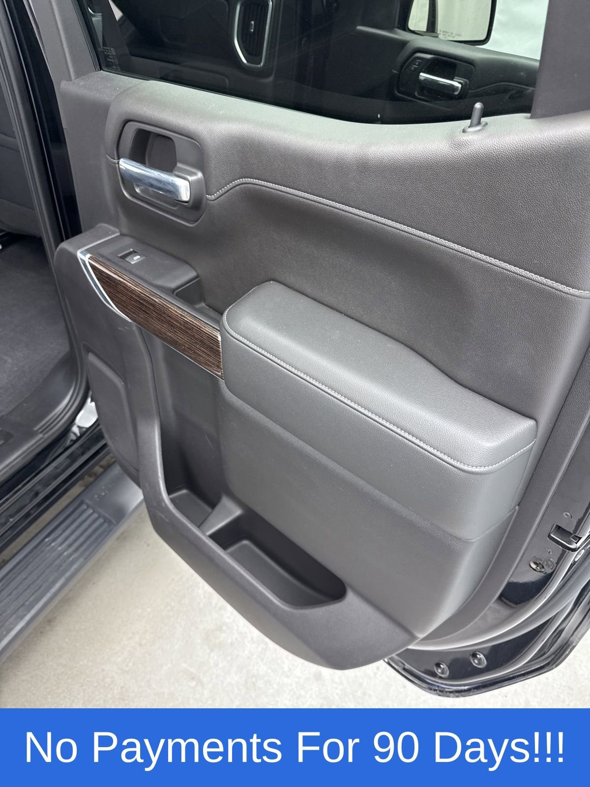 Used 2020 GMC Sierra 1500 Elevation w/ Elevation Value Package image 37