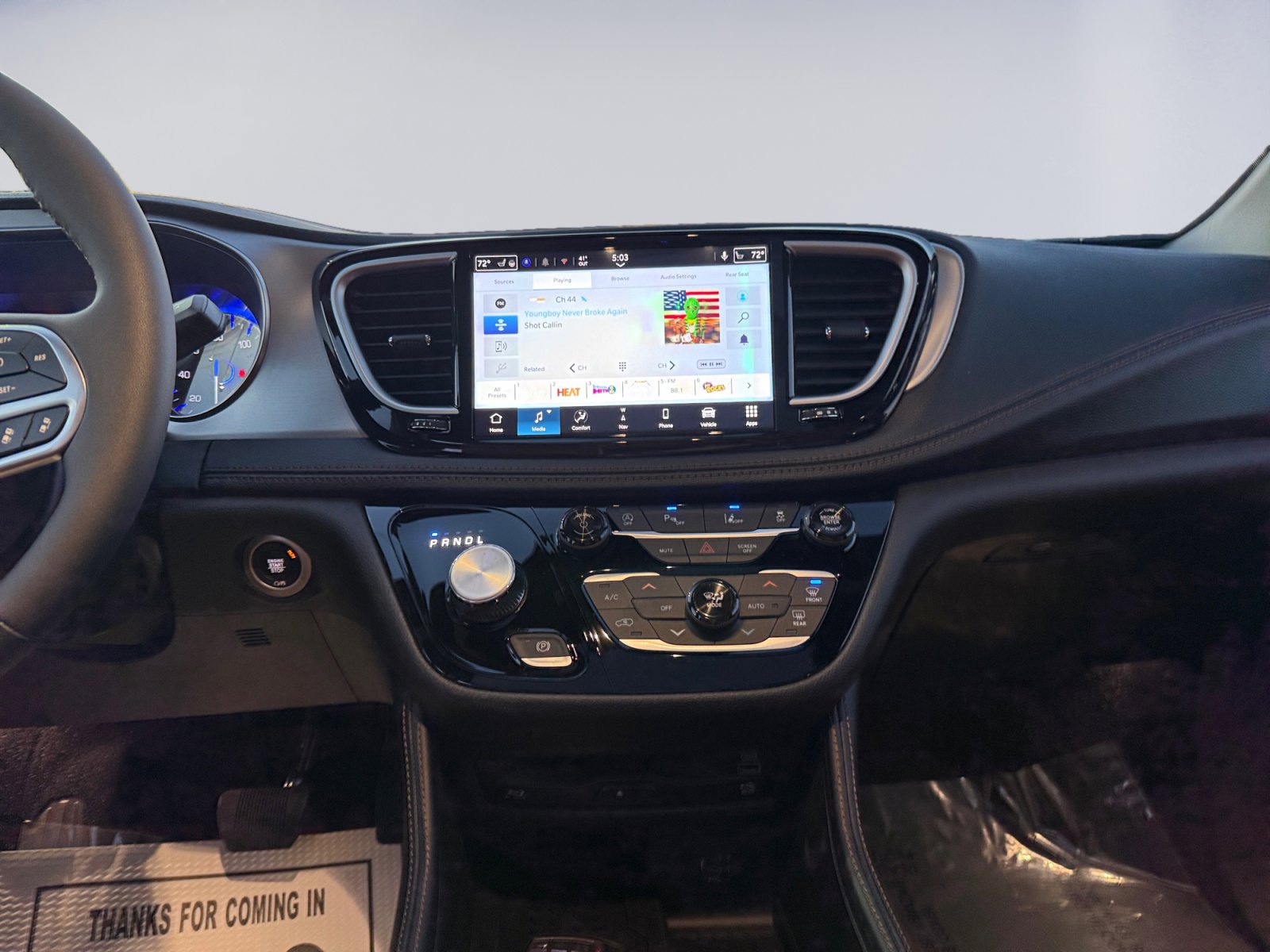 New 2026 Chrysler Pacifica Pinnacle image 11