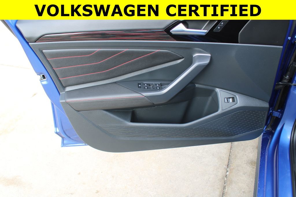 Certified 2024 Volkswagen Jetta GLI 40th Anniversary Edition FWD image 9