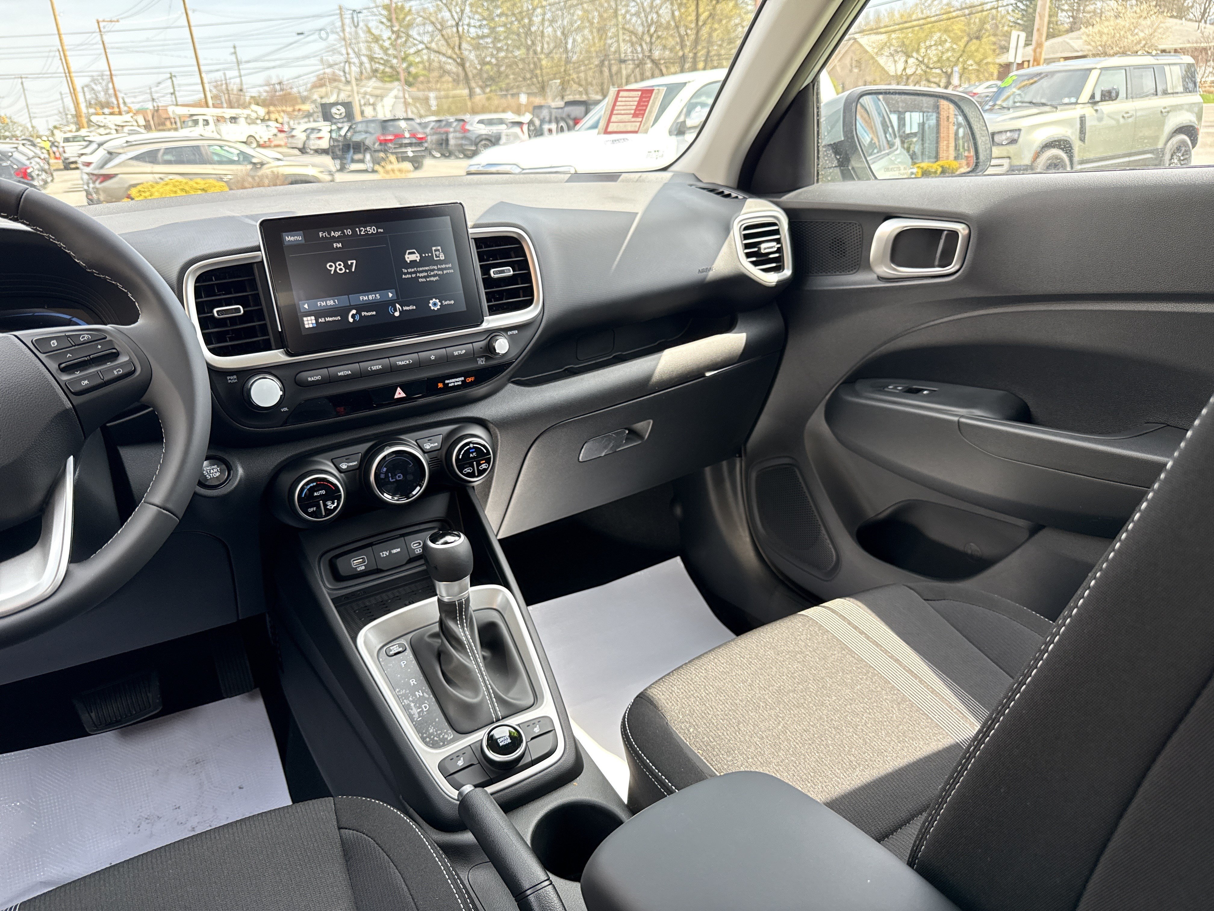 New 2026 Hyundai Venue SEL FWD image 22