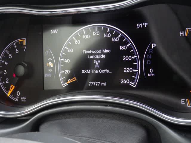 Used 2021 Jeep Grand Cherokee Laredo X AWD/4WD image 22