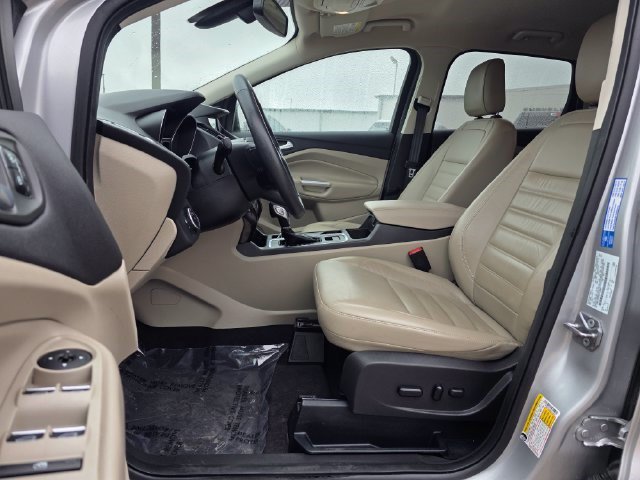 Used 2019 Ford Escape Titanium AWD/4WD image 21