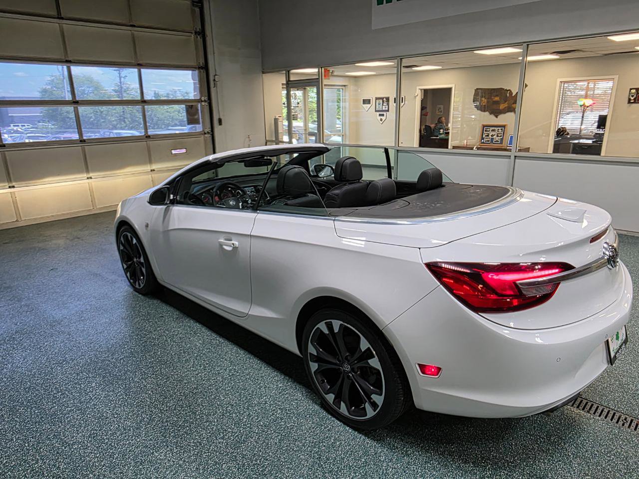 Used 2019 Buick Cascada Premium FWD image 21