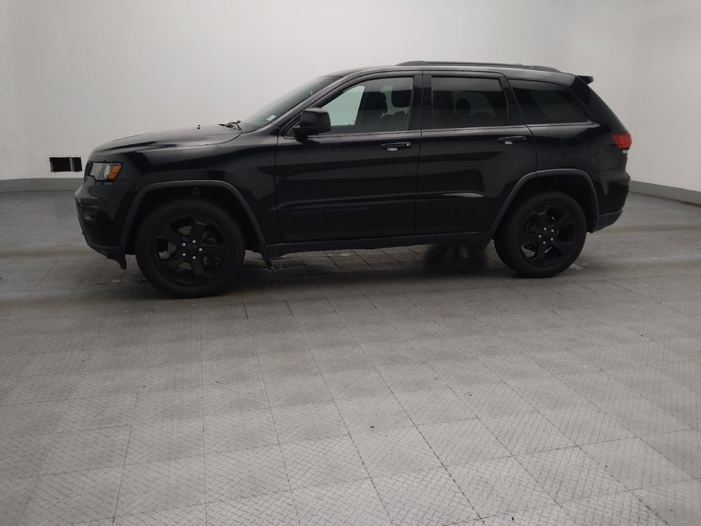 Used 2018 Jeep Grand Cherokee Laredo AWD/4WD image 2