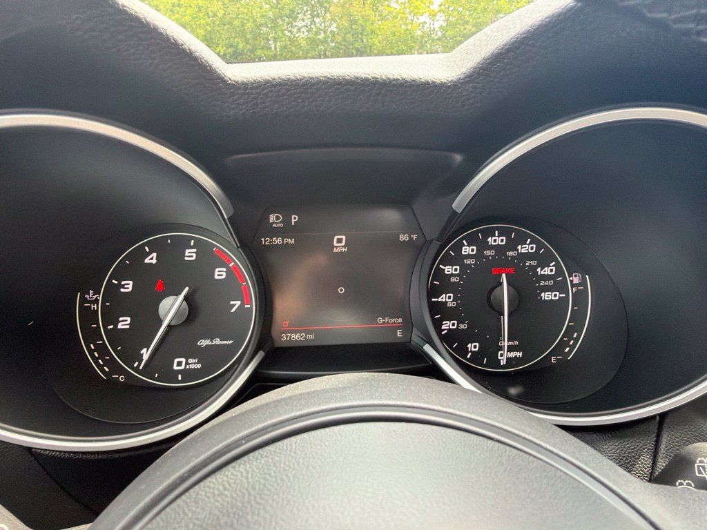 Used 2022 Alfa Romeo Stelvio Ti AWD/4WD image 28