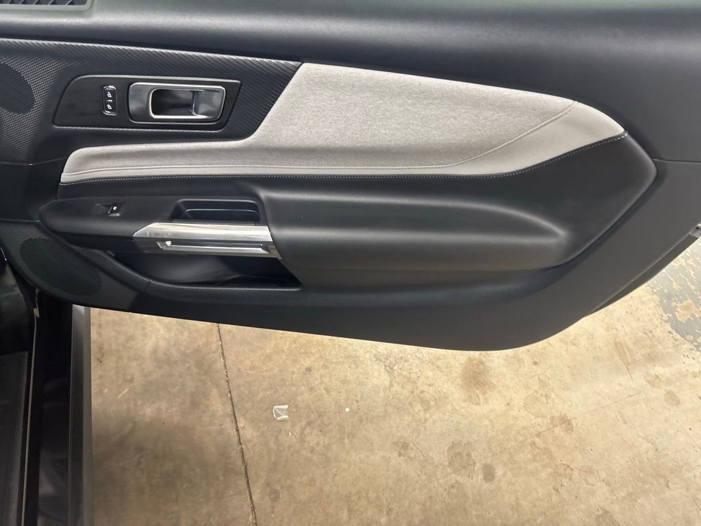 Used 2024 Ford Mustang Coupe RWD image 21