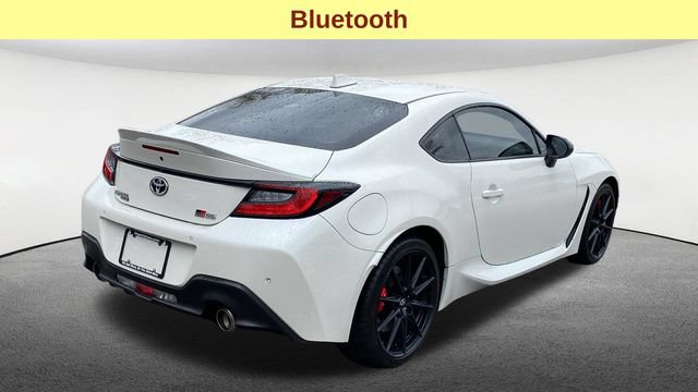Used 2024 Toyota GR86 Premium w/ Performance Package RWD image 9