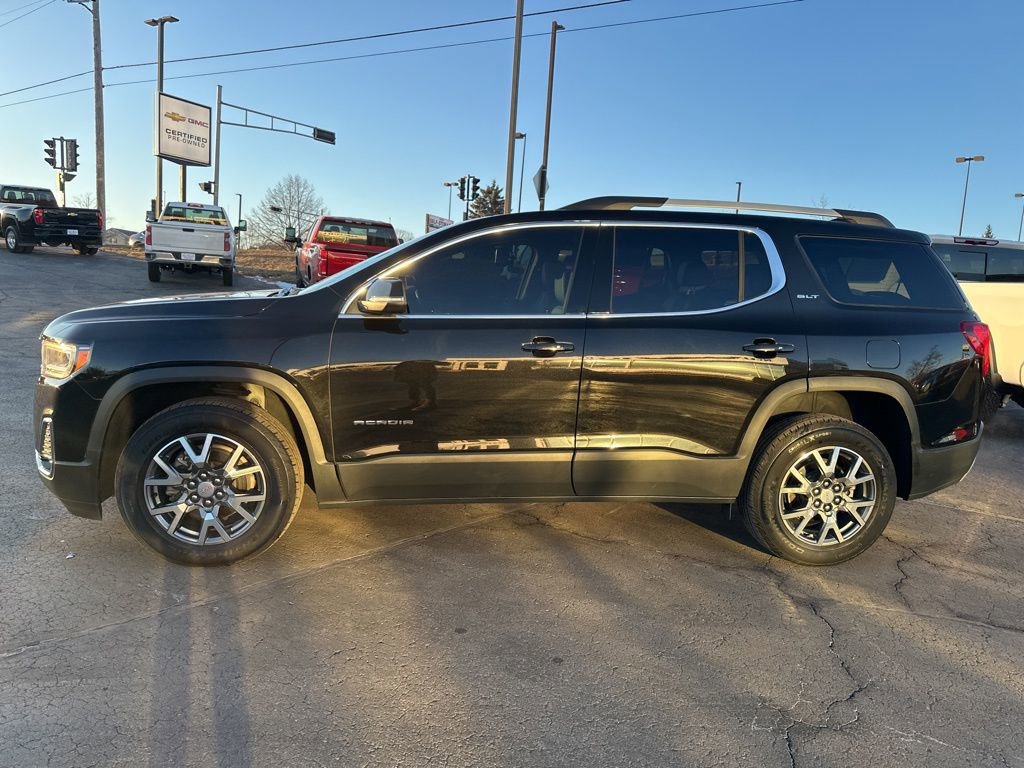 Certified 2023 GMC Acadia SLT w/ Preferred Package image 6