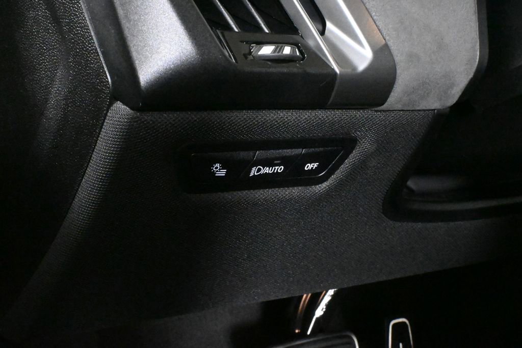 Used 2026 BMW iX xDrive45 w/ M Sport Package image 25