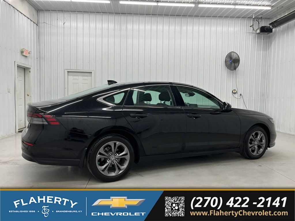Used 2024 Honda Accord EX image 2