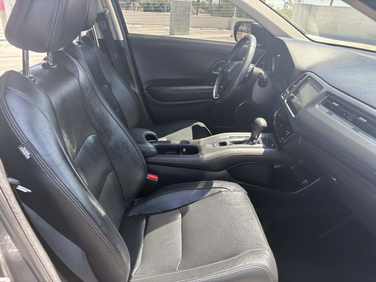 Used 2019 Honda HR-V Touring image 20