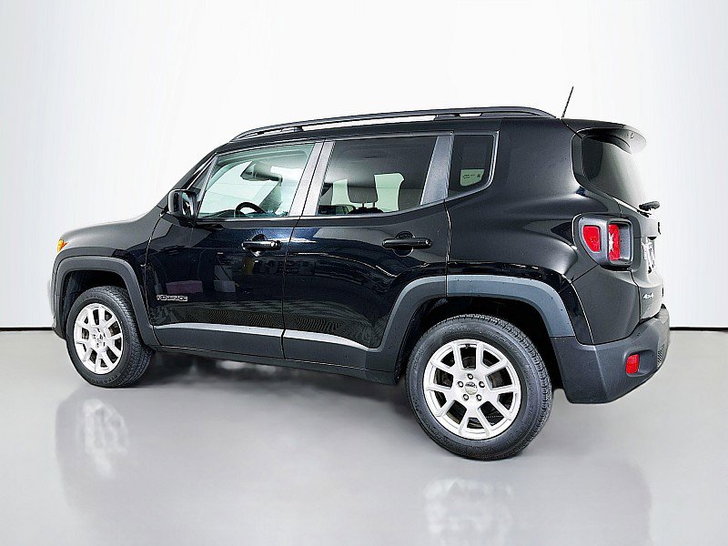 Used 2020 Jeep Renegade Latitude w/ Cold Weather Group AWD/4WD image 5