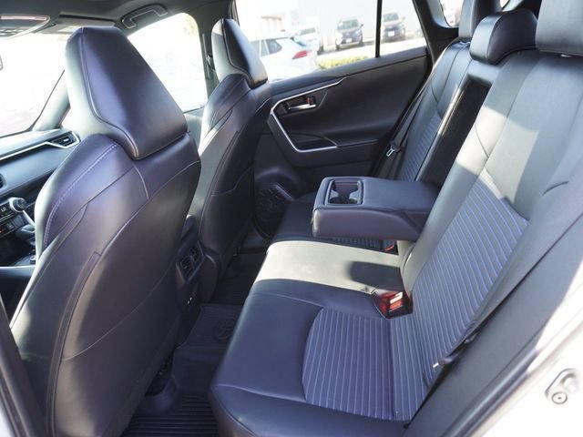 Used 2021 Toyota RAV4 XSE w/ XSE Grade Weather Package AWD/4WD image 15