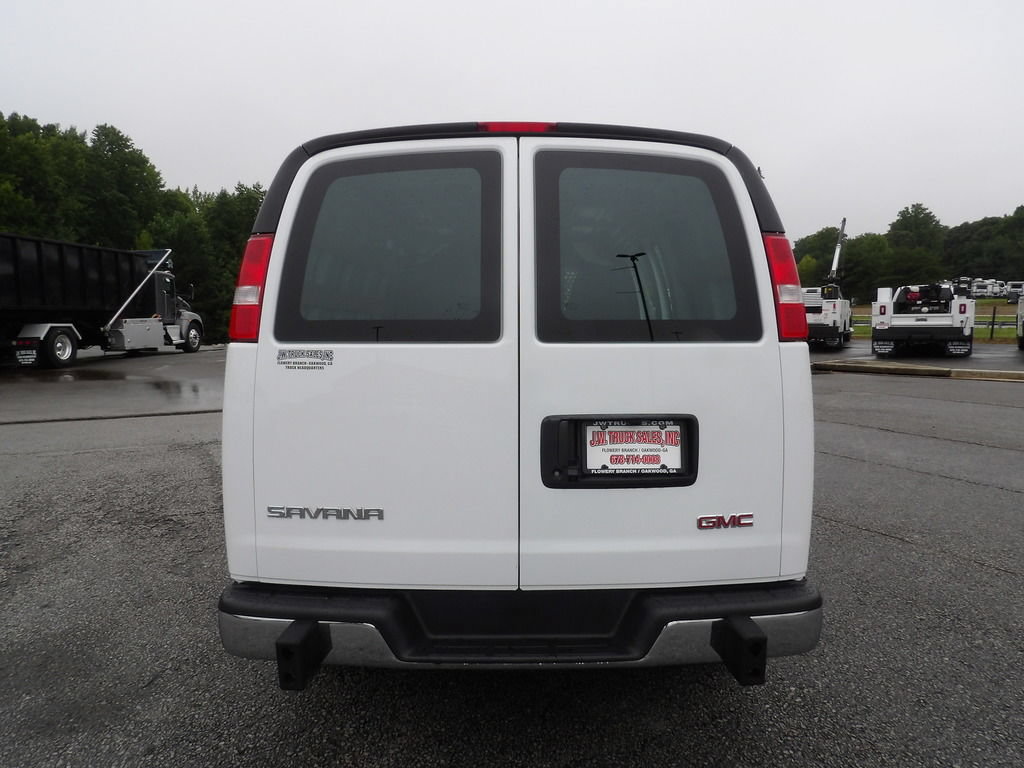 Used 2025 GMC Savana 2500 w/ Driver Convenience Package RWD image 6