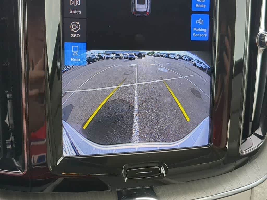 Certified 2023 Volvo XC60 B5 Plus w/ Climate Package AWD/4WD image 28