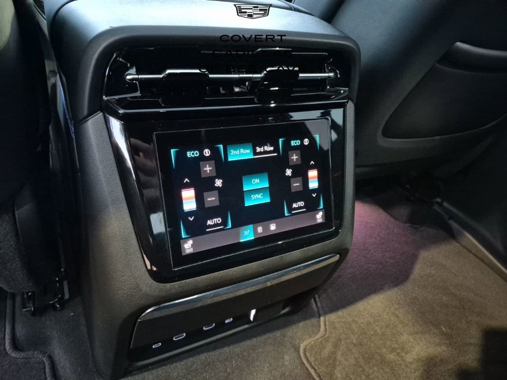 Used 2025 Cadillac Escalade IQ Sport 1 w/ Smart Trailering package image 25