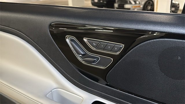 New 2026 Lincoln Aviator Black Label w/ Black Label Special Edition image 68