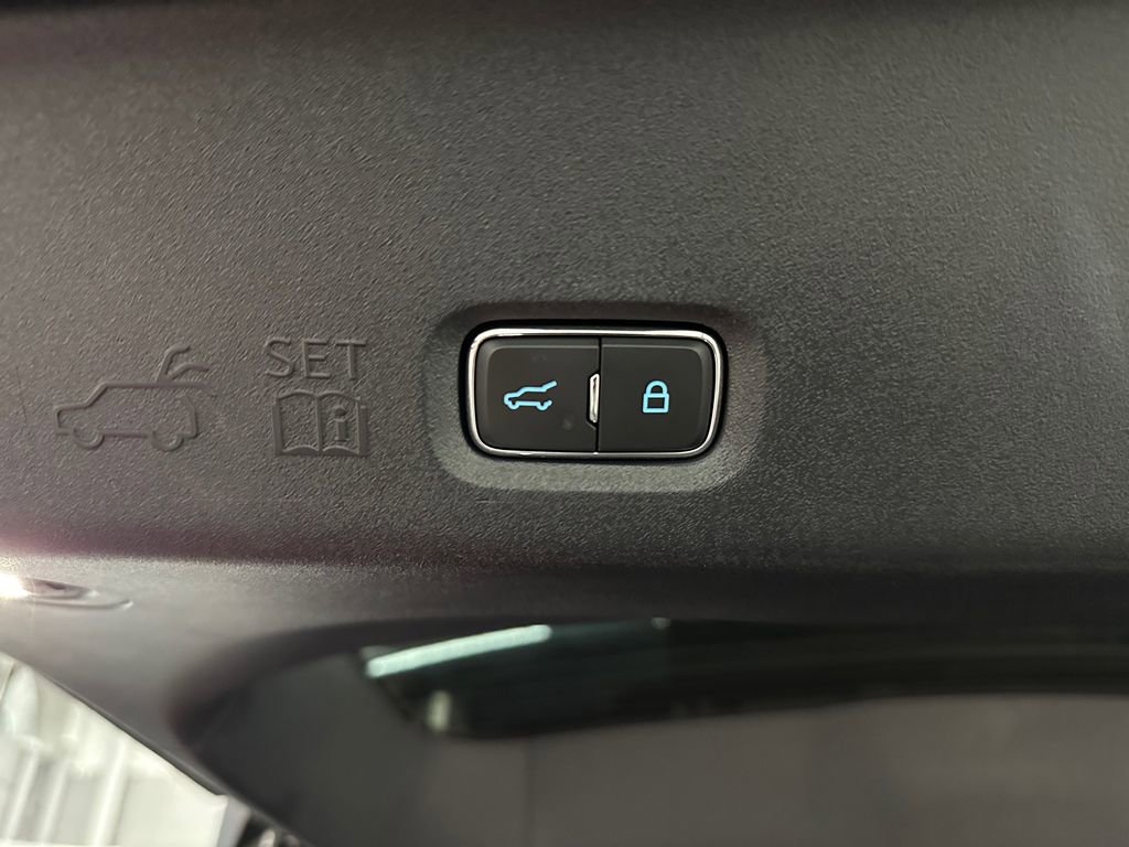 Used 2025 Ford Expedition Max Platinum w/ Stealth Performance Package AWD/4WD image 40