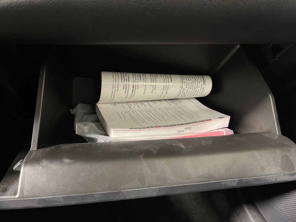 Used 2022 Toyota Corolla LE image 28