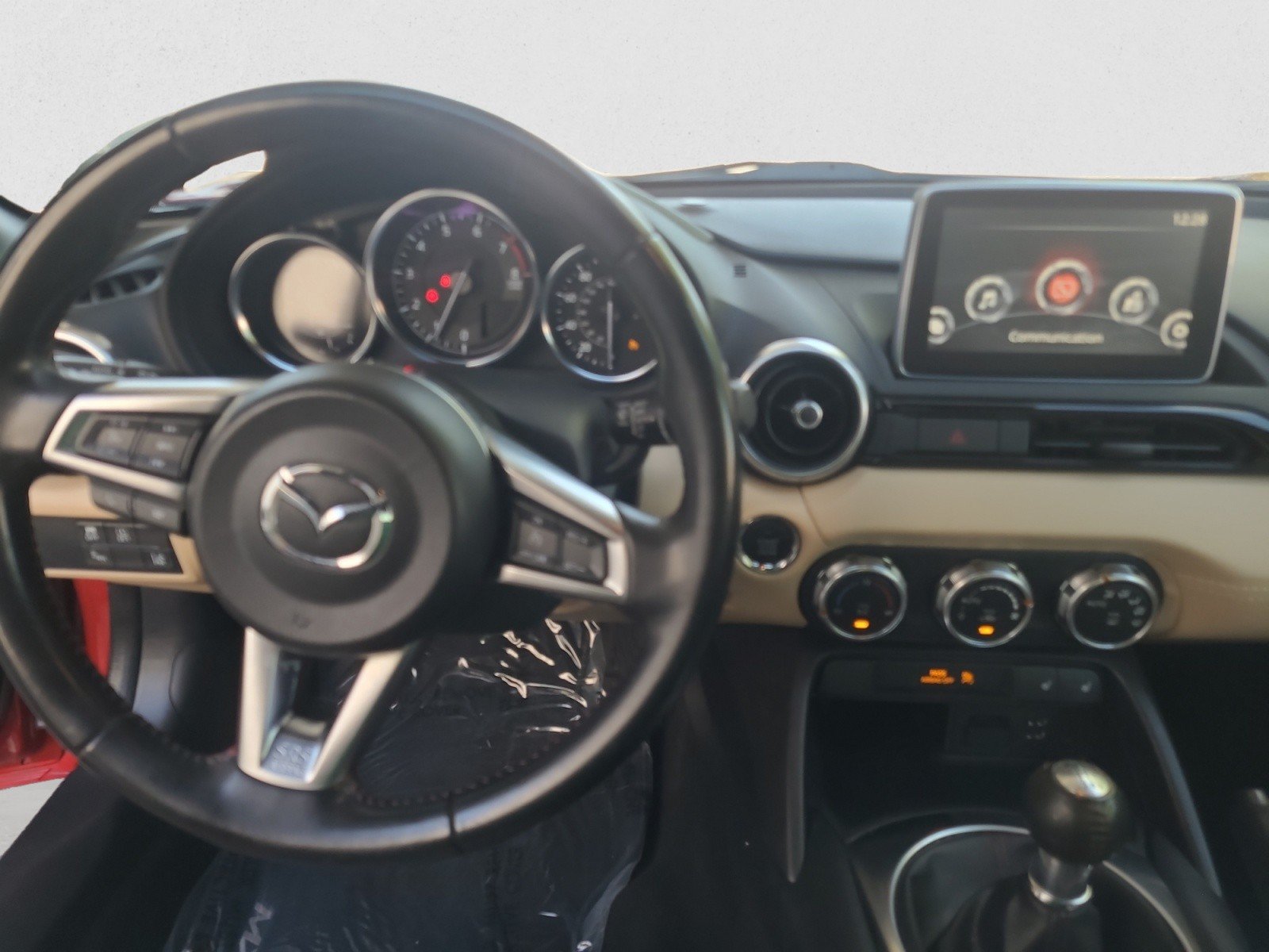 Used 2016 MAZDA MX-5 Miata Grand Touring RWD image 14