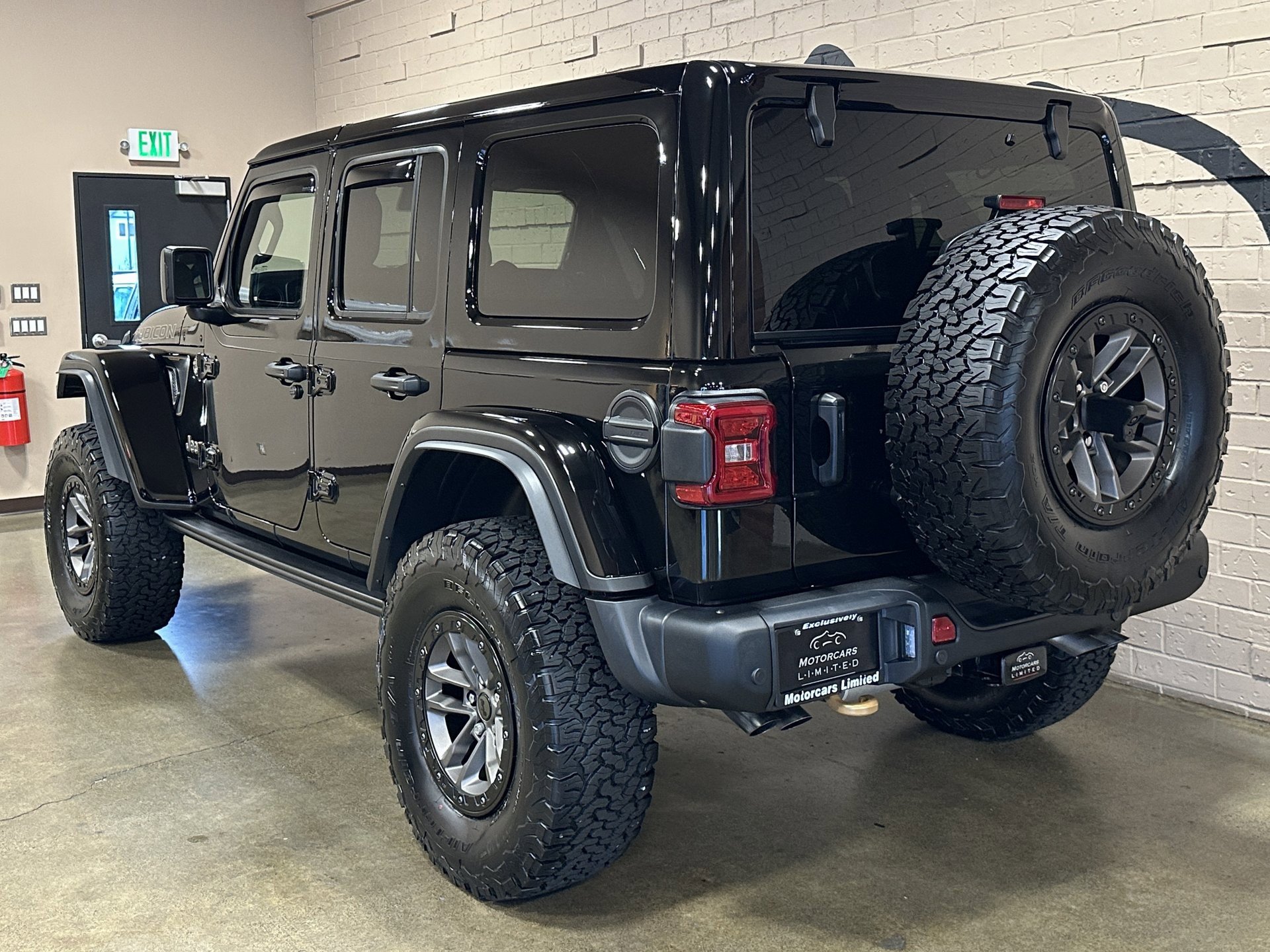 Used 2024 Jeep Wrangler Unlimited Rubicon 392 image 7