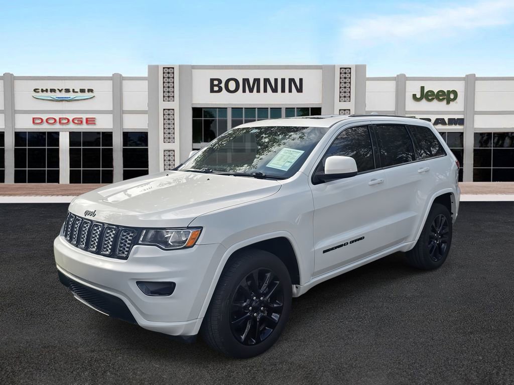 Used 2019 Jeep Grand Cherokee Altitude image 2