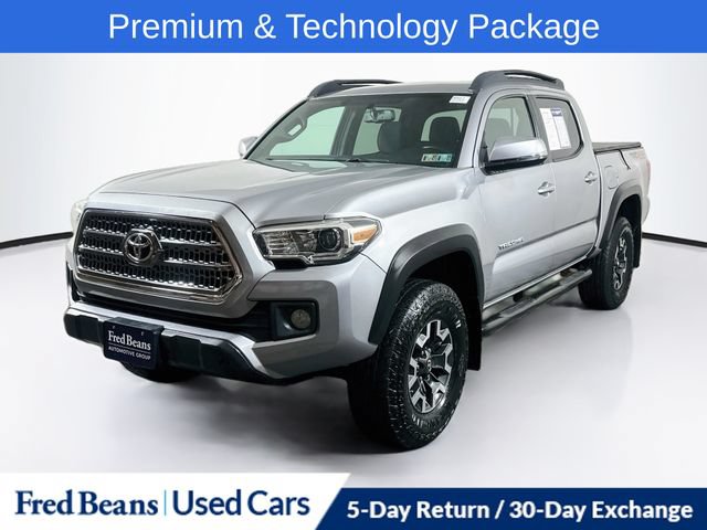 Used 2017 Toyota Tacoma TRD Off-Road w/ Premium & Technology Package AWD/4WD image 3