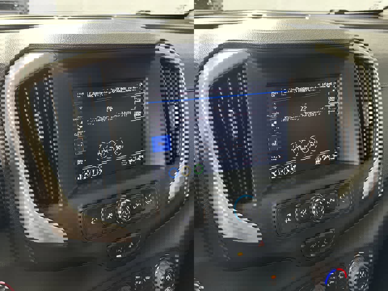 Used 2022 GMC Terrain SLE w/ Driver Convenience Package image 16