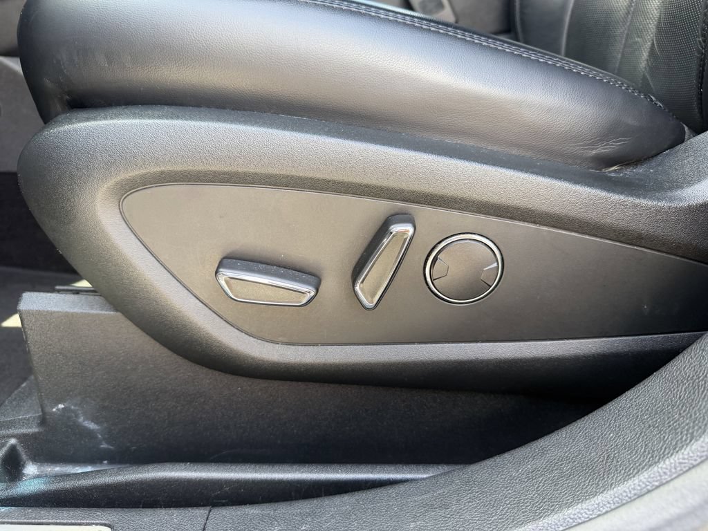Used 2018 Lincoln MKX Reserve FWD image 8