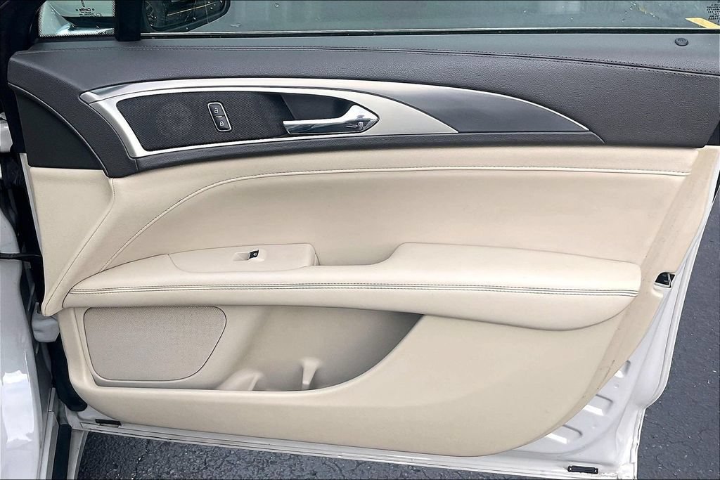 Used 2019 Lincoln MKZ Premiere FWD image 22