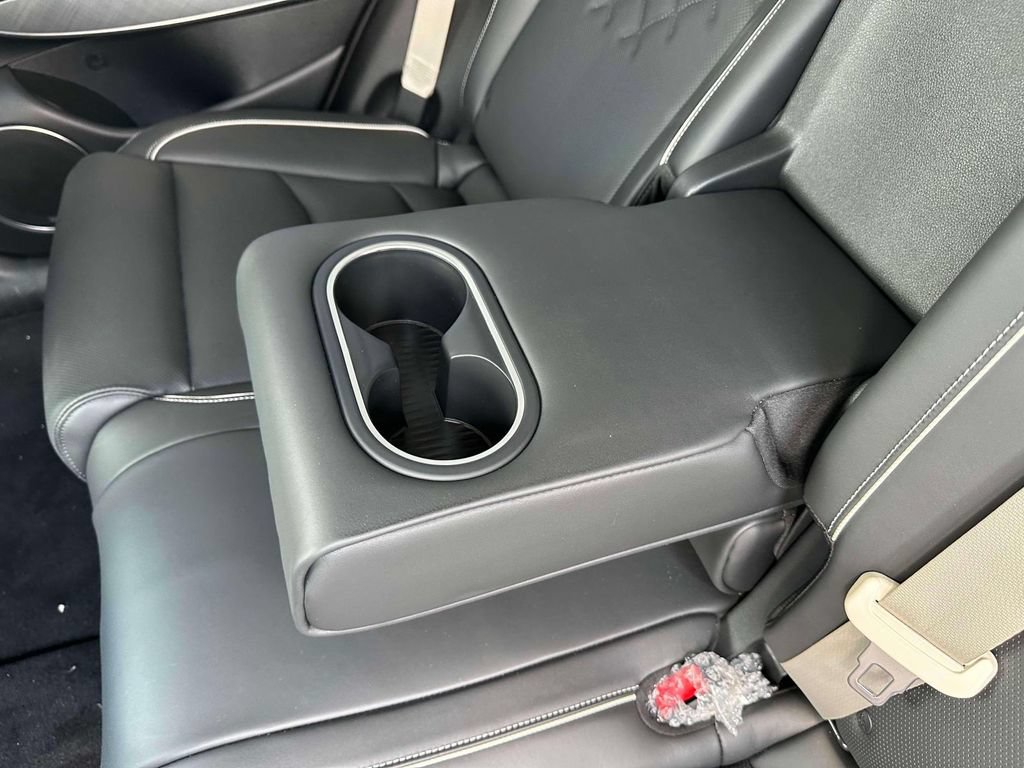 New 2025 Genesis Electrified GV70 w/ Prestige Package AWD/4WD image 27