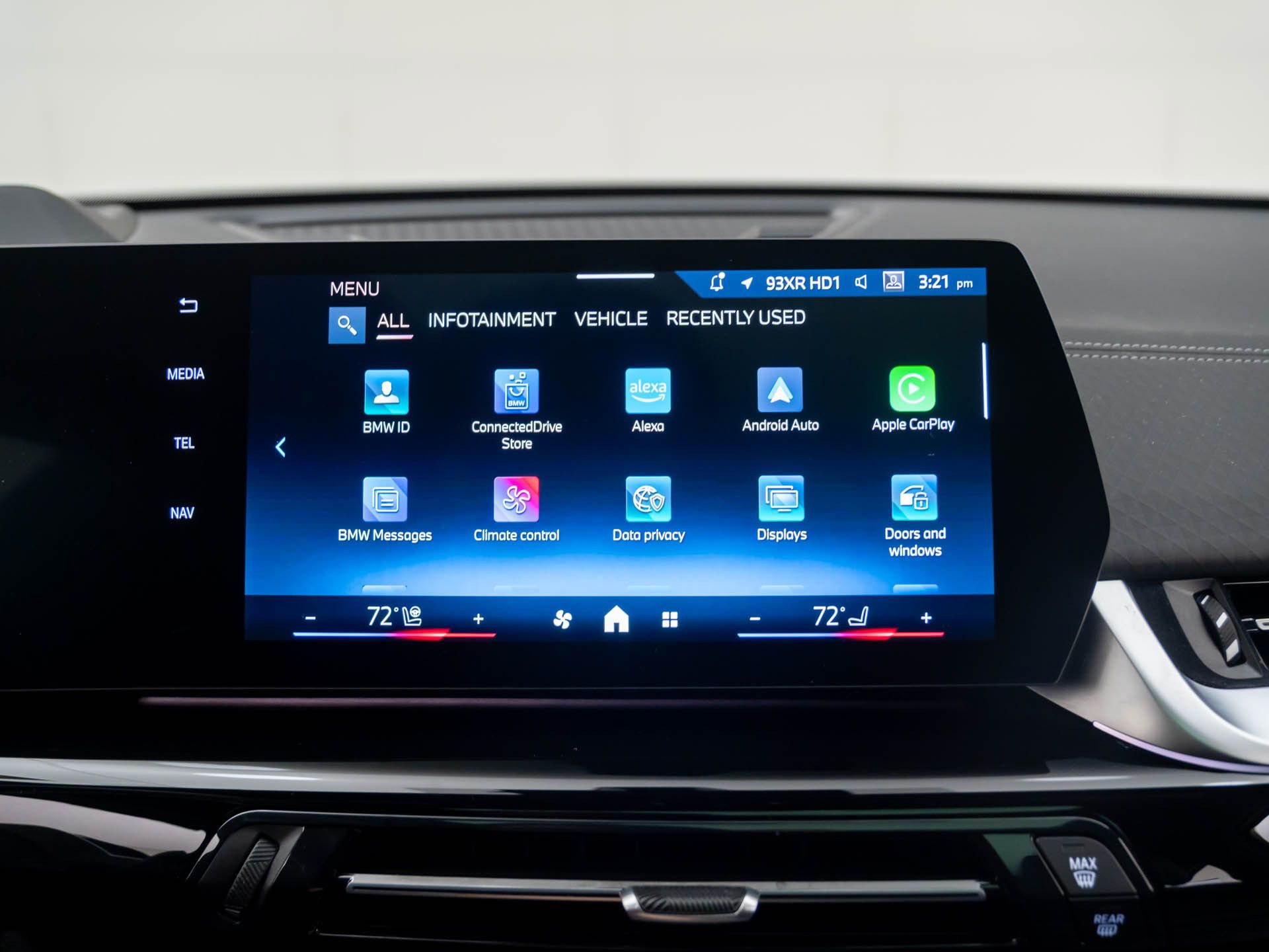 Certified 2025 BMW X2 xDrive28i w/ Premium Package image 24