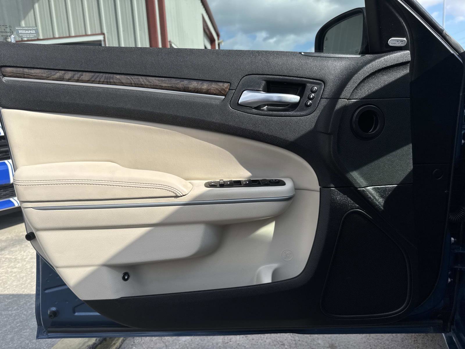 Certified 2023 Chrysler 300 Touring L w/ Popular Equipment Group image 18